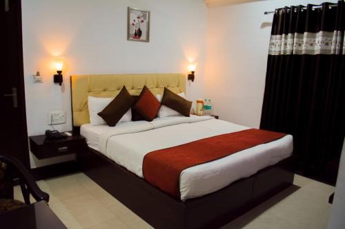 Taj Ganj Hotel | AGRA HOTEL #SAMOVAR TAJGANJ PREMIUM Near Taj Mahal - A Premium Hotel In Agra