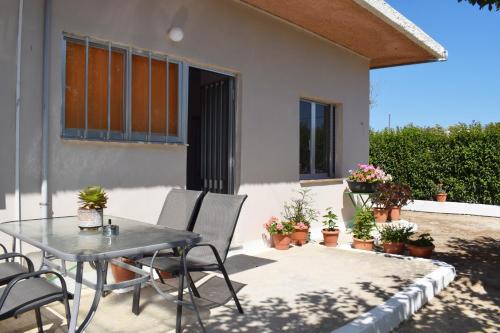 Limeniskos House | Pet-Friendly Agrabeli Cottage in Platanos - Rated 10/10