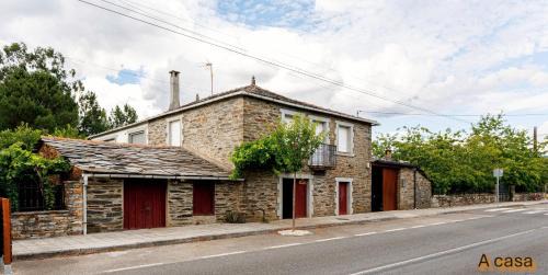 O Incio House | Relaxing Village House in a Picturesque Natural Setting