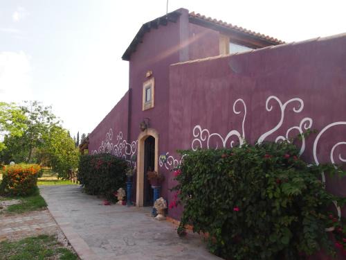 Syracuse Bed & Breakfast | Kid-Friendly Agrib&B Lemontree Garde'N with Kitchen Access