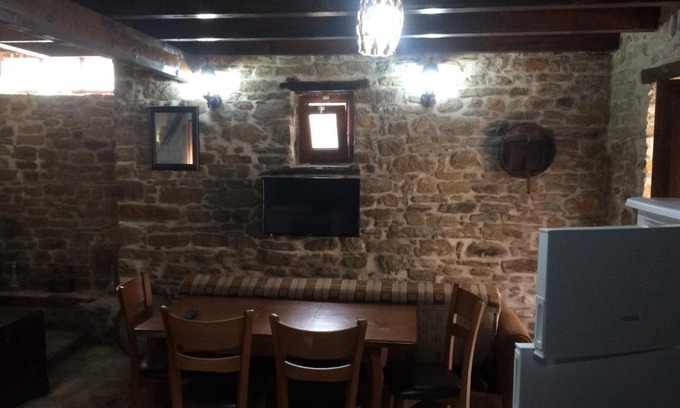 Gokceada Apartment | Pet and Child-Friendly Agridia Taş Apartlar Awaits You
