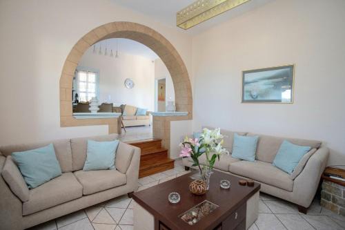 Kampos House | Unforgettable Stay at Agriolivadi View House - 10/10 Rating