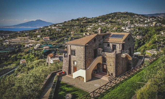 Schiazzano Villa | Discover Agriresort Villa Edera: Pool & Ocean Views Await