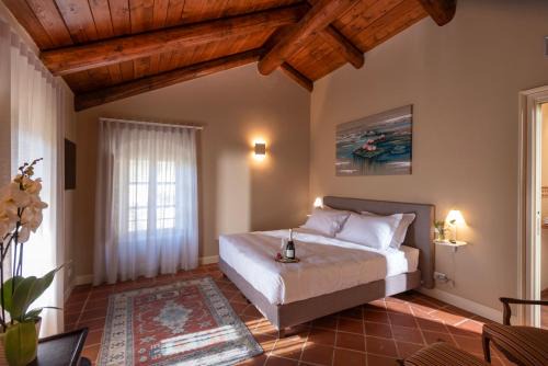 Canale House | Oceanfront Bliss at Agrisuite Le Querce del Vareglio