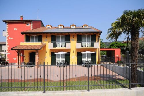 Volargne House | Pet-Friendly Agriturismo Terra E Sole with Breakfast Included