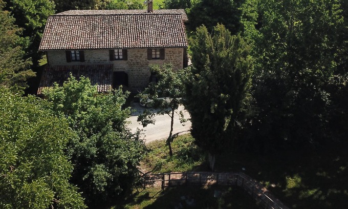 Ponte d'Assi House | Family-Friendly Agritourism on a Lush Organic Estate