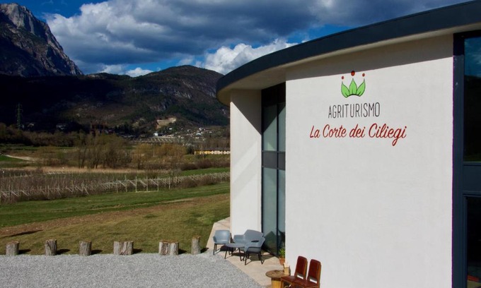 Vigolo Baselga House | Pet-Friendly Retreat at Agritur La Corte dei Ciliegi: 9.4/10