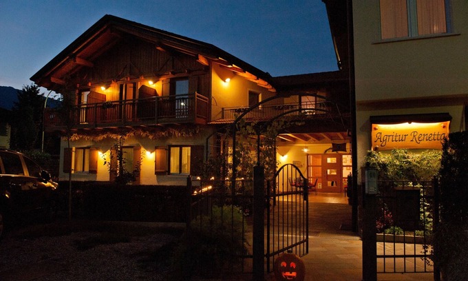 Tassullo Bed & Breakfast | Experience Agritur Renetta: Guest Rated 9.8 with Pool & Spa