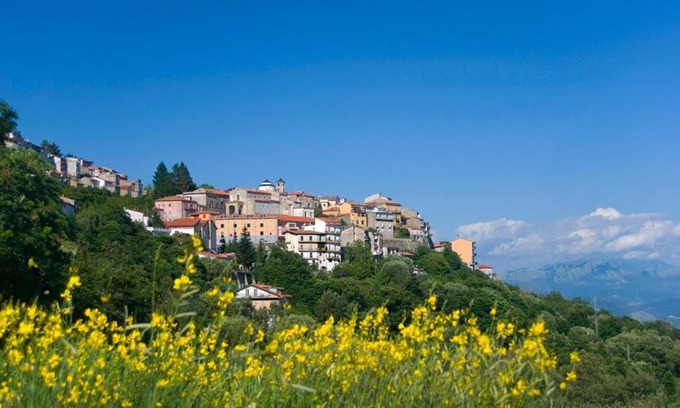 Montano Antilia House | Oceanfront Retreat at Agriturismo Ai Monaci - Rated 9.7/10