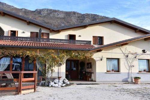 Sottomonte House | Rural Retreat at Agriturismo Ai Pradons - Rated 8.8/10
