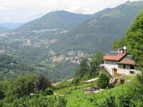 Schignano House | Idyllic Stay at Agriturismo Al Marnich with Ocean Views