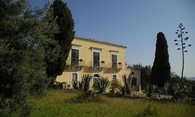 Casa Papa House | Experience Agriturismo Baglio Calanchi with Ocean Views