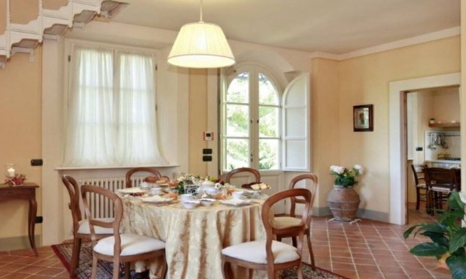 Orentano House | Experience Agriturismo Borgo ai Lecci in Villa Orsucci