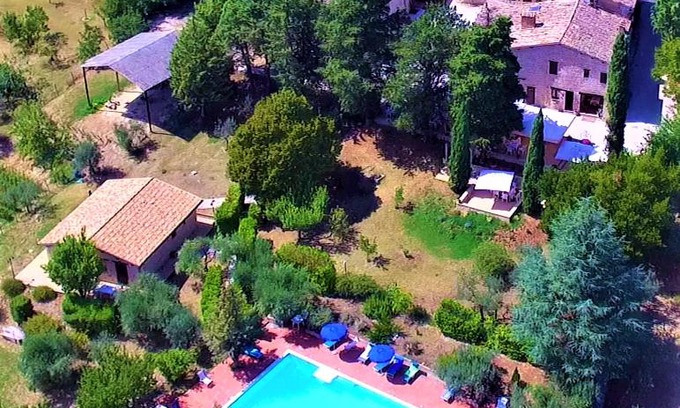 Montefalco House | Experience Agriturismo Camiano Piccolo: A 4-Star Retreat