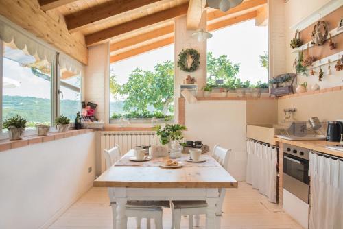 Nord-Est House | Discover Agriturismo Caranatura: 4-Star Pet-Friendly Retreat