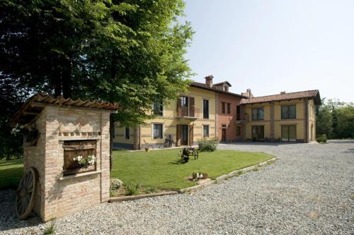 Bra House | Discover Agriturismo Cascina Monchiero with Oceanfront Views