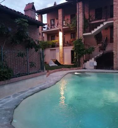 Cocconato House | Oceanfront Agriturismo Cascina Rosengana with Pool & Dining