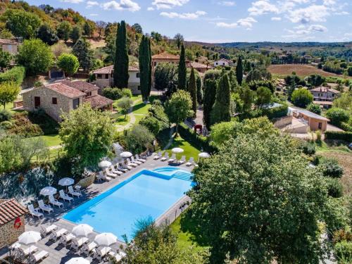 Popoltaio-Schiacciato House | Serene Agriturismo CaseGraziani with Pool and Ocean Views