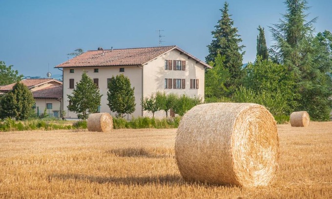 Padule House | Relaxing Agriturismo Casella Del Piano with Oceanfront Views