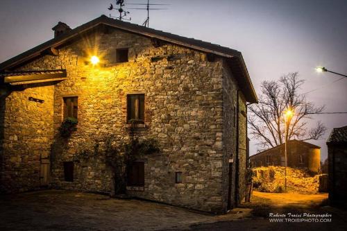 Bassano Sotto House | Pet-Friendly Agriturismo Corte del Gallo with Top Amenities