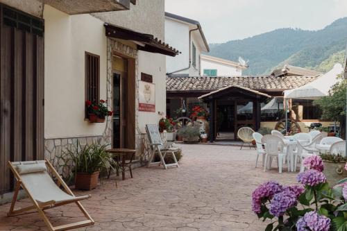 Lago House | Pet-Friendly Retreat at Agriturismo Cupiglione, Rated 9.7