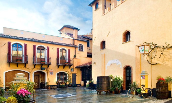 Bastia House | Discover Agriturismo del Pigato - Bio Vio: 9/10 Review Score