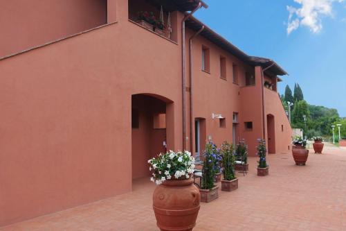 Montecastello House | Experience Agriturismo Due Comuni: 4-Star Excellence & Amenities