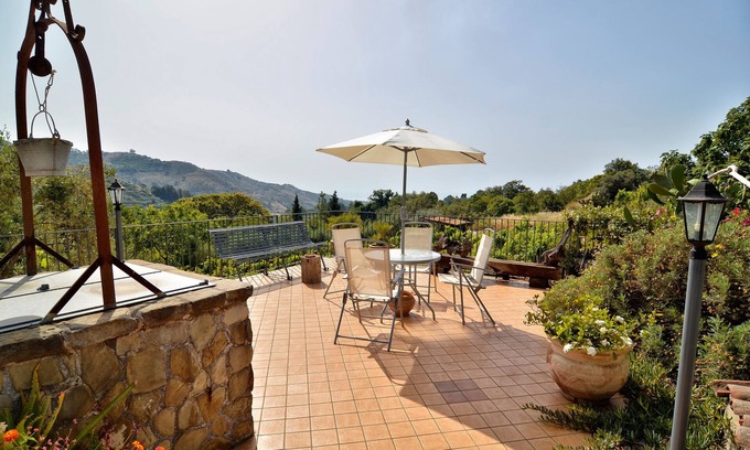 Piedimonte Etneo House | Agriturismo Etna-Mare