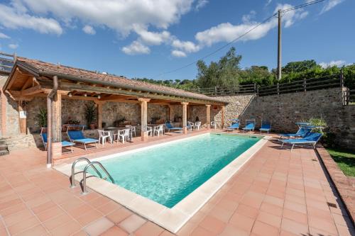 Lamporecchio House | Top-Rated Agriturismo Fadanelli - Il Forno with Pool & Pets