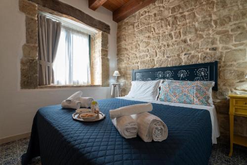 Casa Papa House | Discover Agriturismo Fondo Paliemmu B&B with Ocean Views