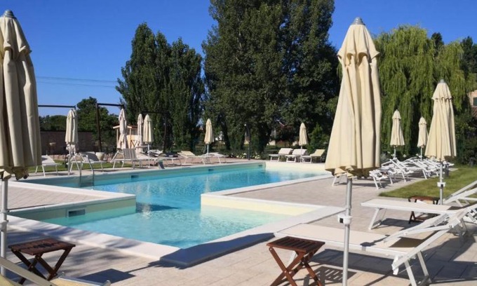 Quartiere Ravennate House | Pet-Friendly Agriturismo I Bosconi with Oceanfront Pool