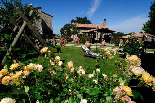 Semproniano House | Discover Agriturismo I Monti: Family-Friendly Retreat