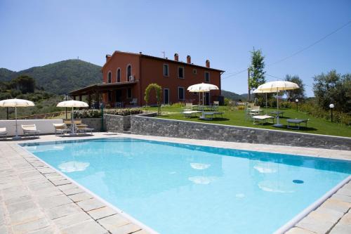 Quarrata Apartment | Discover Agriturismo Il Dolce Vivere: Oceanfront Bliss