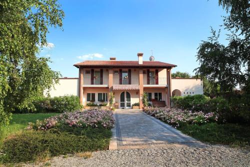 Cassola House | Experience Agriturismo Il Magicorto: Oceanfront Retreat