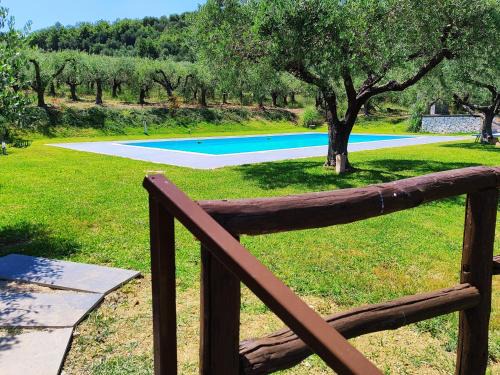 Montecorvino Rovella House | Cozy Agriturismo Il Rifugio with Pool and Ocean Views