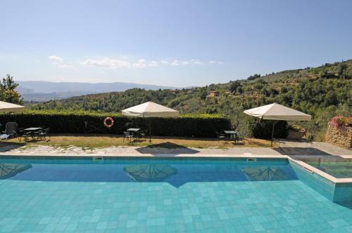 Castelfranco di Sopra House | Discover Agriturismo La Casella: Oceanfront Bliss