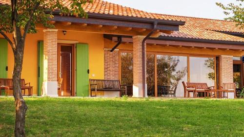 Nord-Est House | Family-Friendly Agriturismo il Porcellino with Hot Tub