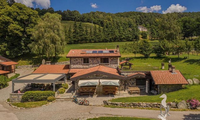 Alta Valle Intelvi House | Discover Agriturismo La Nevera: Pet-Friendly Retreat
