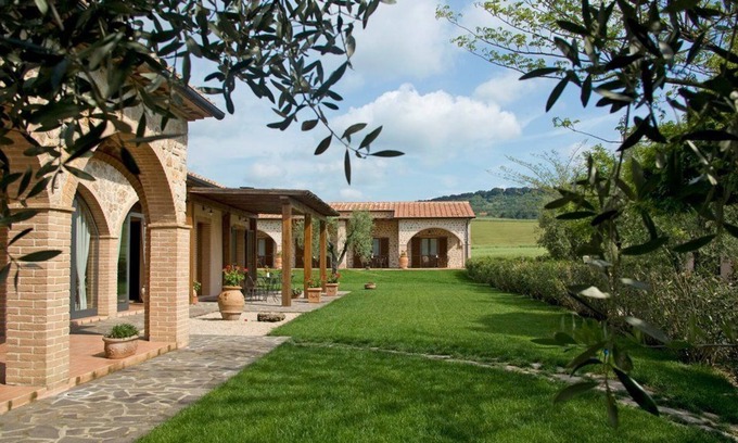 Manciano House | Delightful Agriturismo Le Cascatelle with Breakfast & Family Fun