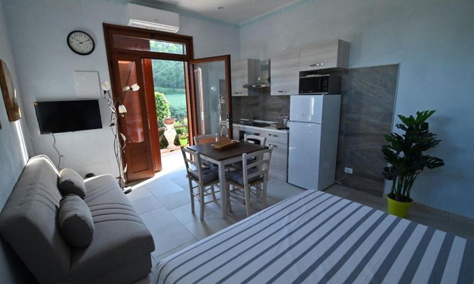 Grotte di Castro House | Relaxing Agriturismo le Fontane at Lago di Bolsena