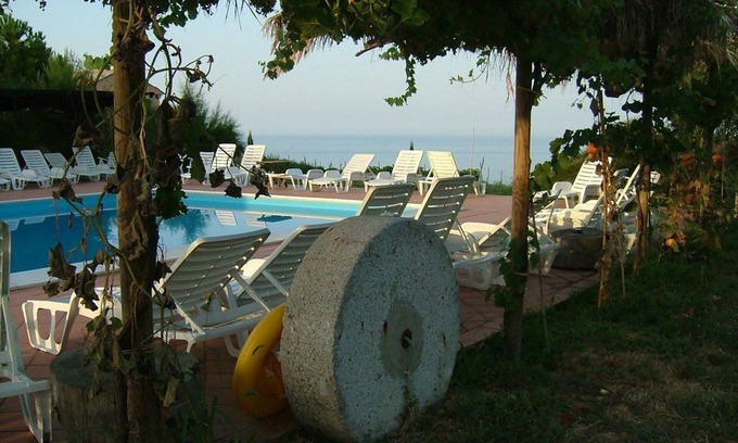 Silvi Other | Inviting Agriturismo Le Macine with Pool & Restaurant