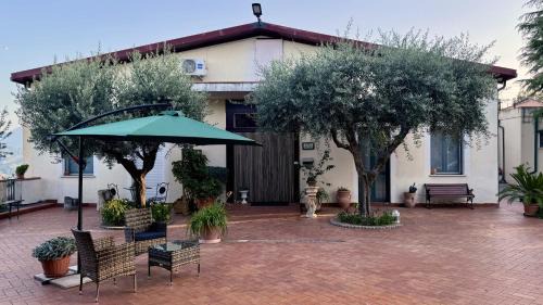 Caprafico House | Cozy Agriturismo Le Macine with Restaurant & Breakfast