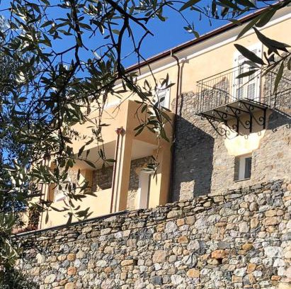 Chiesa di Arnasco House | Relaxing Agriturismo Le Merline with Pool & Ocean Views