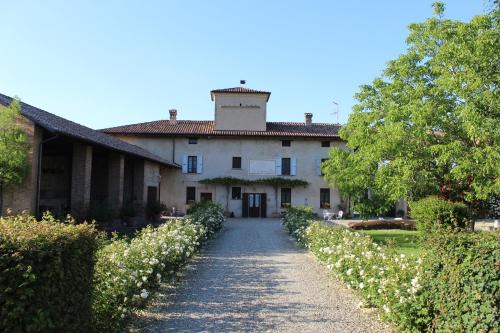 Pontenure House | Pet-Friendly Agriturismo Mancassola: Guest Rated 10/10