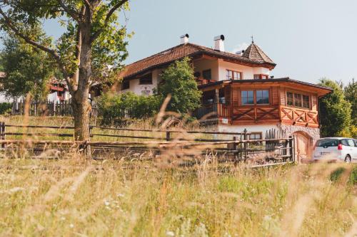 Castello-Molina di Fiemme House | Discover Agriturismo Maso Corradini: Oceanfront Getaway