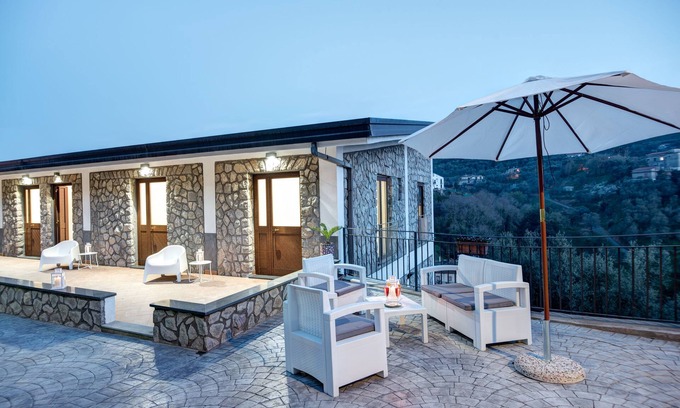 Schiazzano Other | Top-Rated Agriturismo Oleum with Pool and Breakfast Included