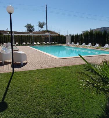 Valguarnera Caropepe House | Pet-Friendly Retreat at Agriturismo Paparanza - Rated 9/10