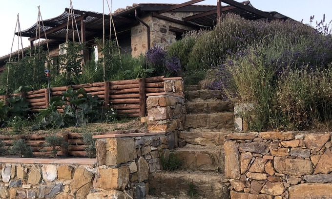 Manciano House | Relax at Agriturismo Poggio Monte: Pool & Hot Tub Retreat