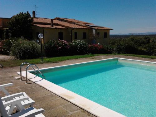 Farnese House | Relaxing Agriturismo Poggio Torreano with Pool & Ocean Views