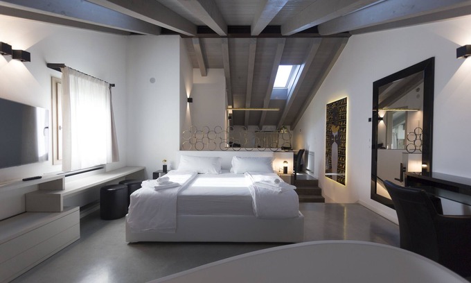 Ponti sul Mincio Other | Relax at Agriturismo Redó: Spa, Hot Tub & Family Dining
